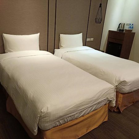 O2 Hotel Taipei Main Station Eksteriør billede