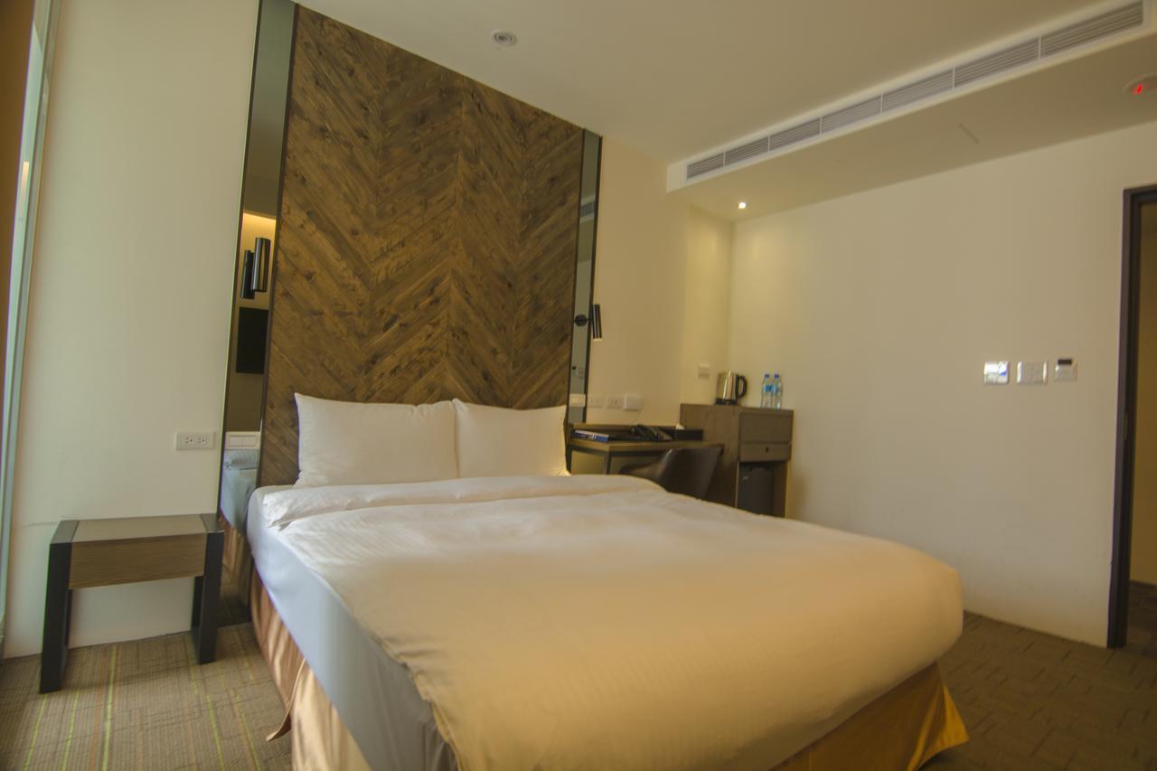 O2 Hotel Taipei Main Station Eksteriør billede