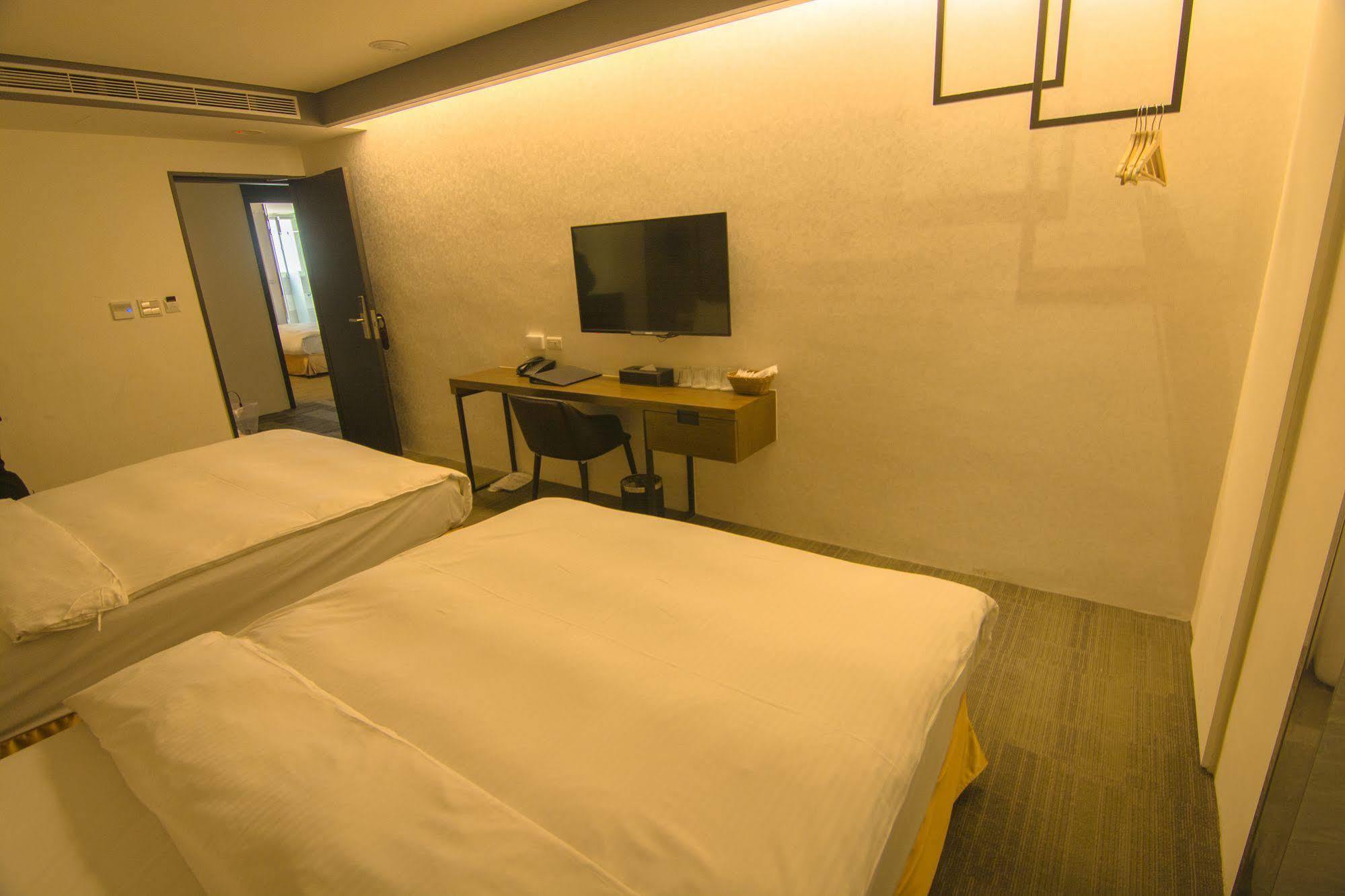 O2 Hotel Taipei Main Station Eksteriør billede